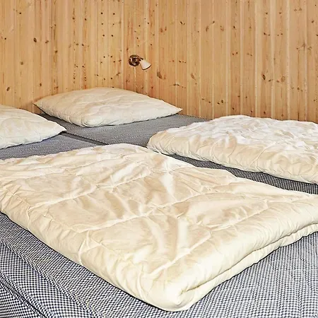 4 Star In Holiday home