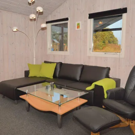 6 Person In Ansager-by Traum *