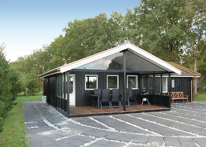 6 Person In Ansager-by Traum *